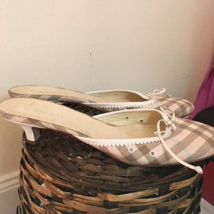 Burberry Kitten Heels Sz 40